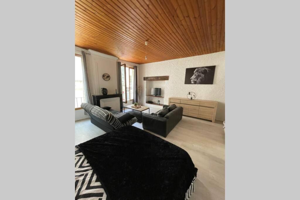 Yin Yang Apartment นีออร์ ภายนอก รูปภาพ